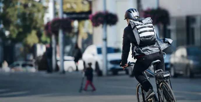 Exoskelett Mate-XT f&uuml;r die Schulterentlastung symbolisch von Vorne